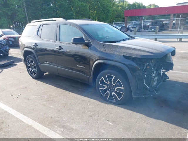 Salvage GMC Acadia Image