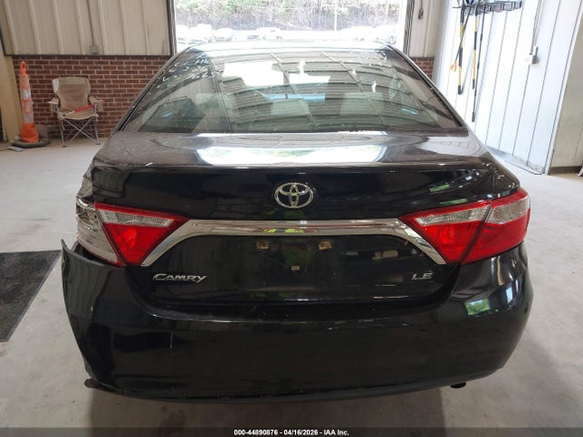 Toyota Camry Le