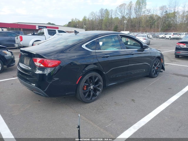 Chrysler 200 C