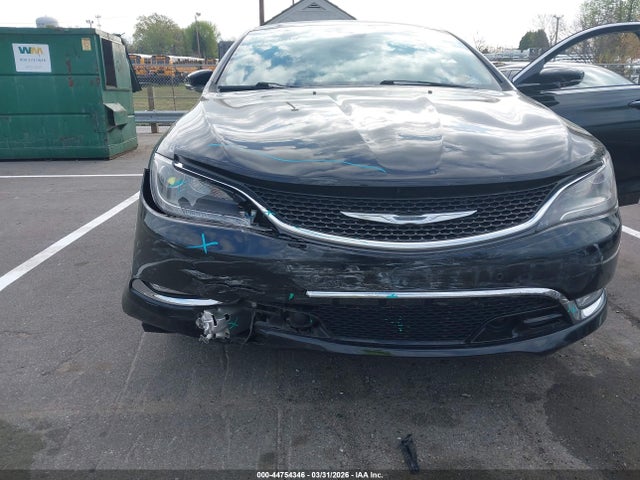 Chrysler 200 C