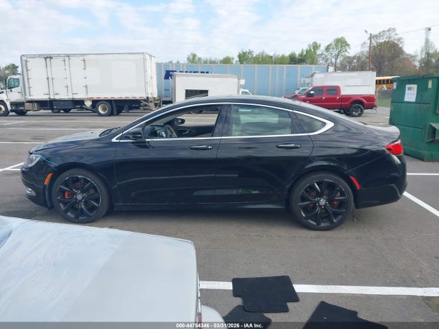 Chrysler 200 C