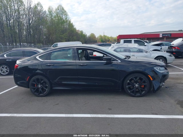 Chrysler 200 C
