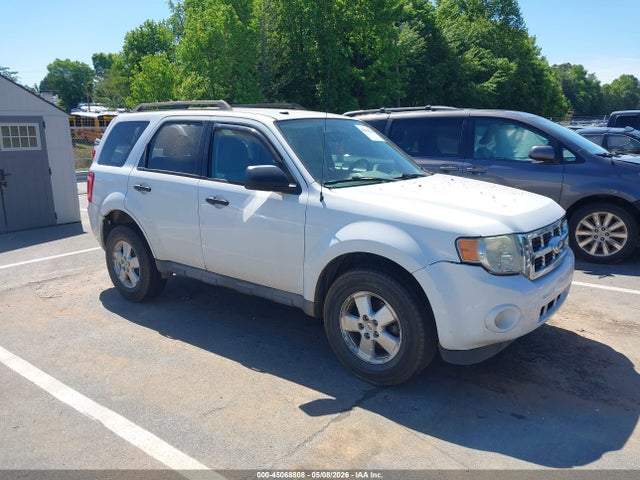 Salvage Ford Escape Image