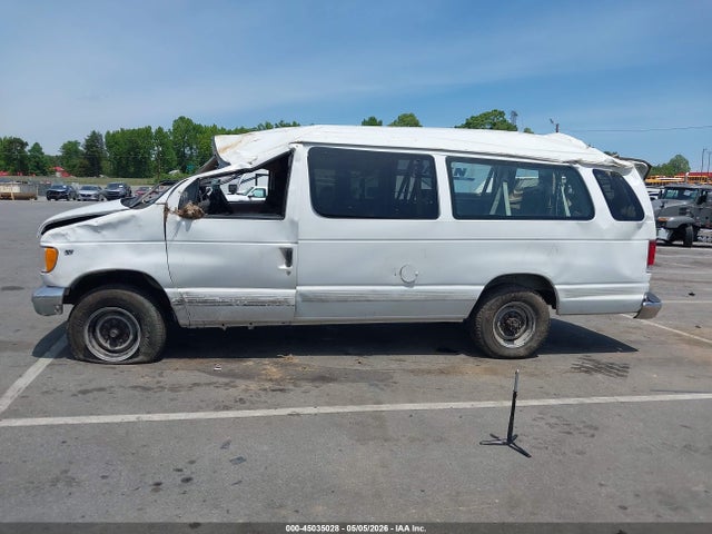 Ford Super Club Wagon