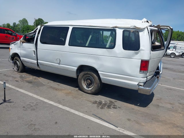 Ford Super Club Wagon