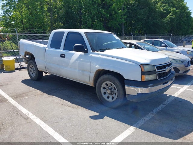 Salvage Chevrolet Silverado 1500 Image
