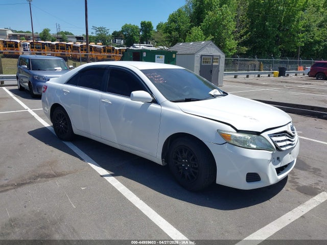 Salvage Toyota Camry Image