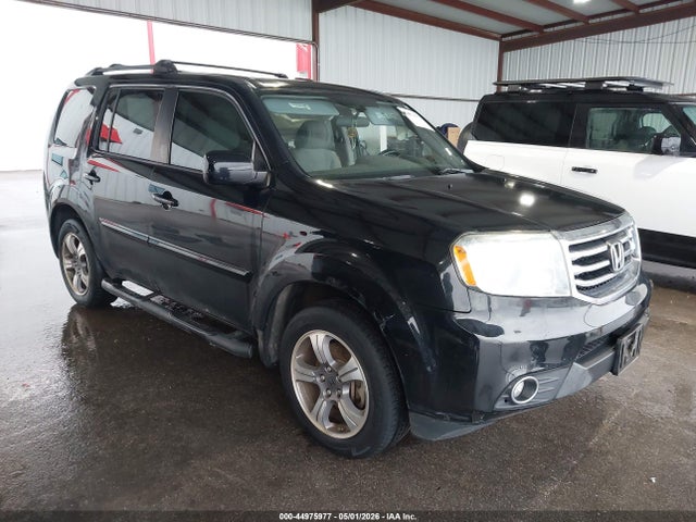 Salvage Honda Pilot Image