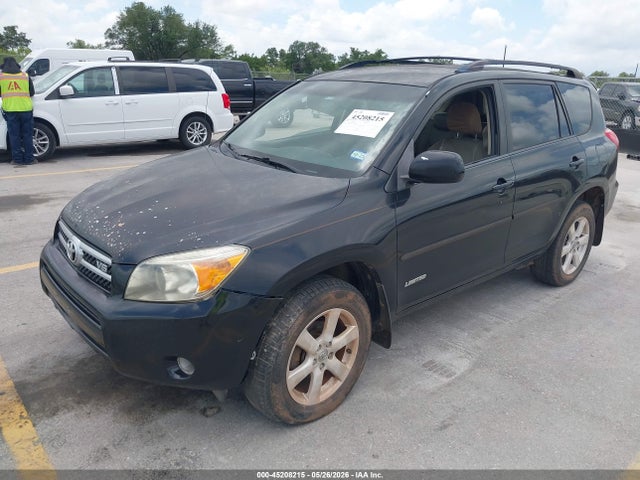 Toyota RAV4 Limited V6