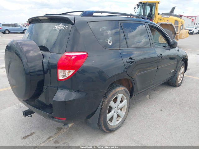 Toyota RAV4 Limited V6