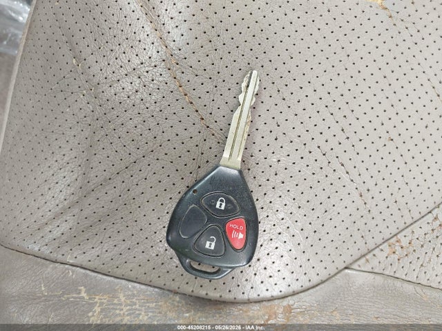 Toyota RAV4 Limited V6