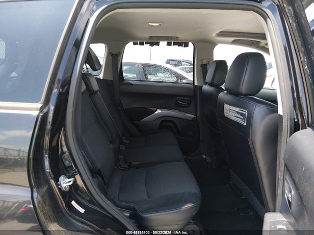 Mitsubishi Outlander Se