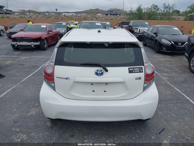 Toyota Prius c Two