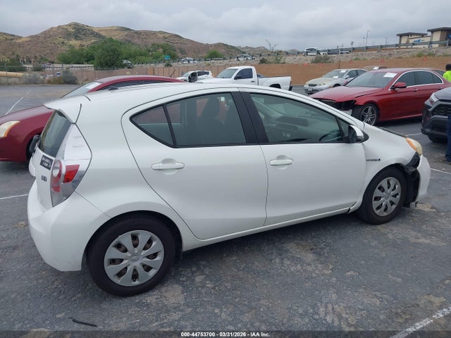 Toyota Prius c Two
