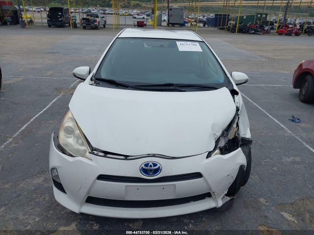 Toyota Prius c Two