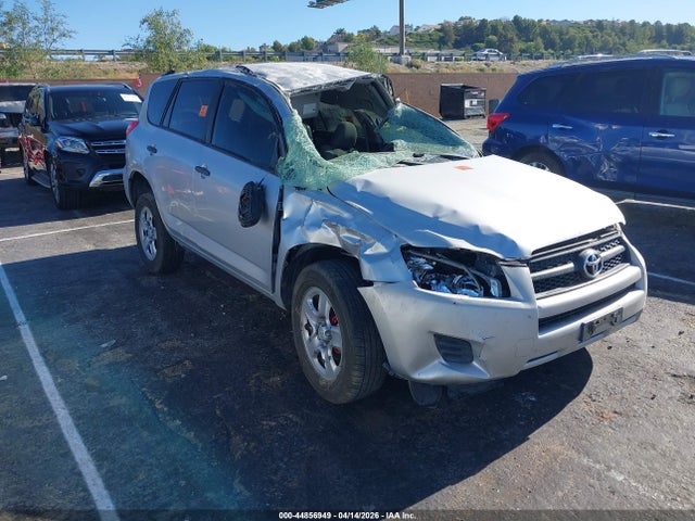 Salvage Toyota RAV4 Image