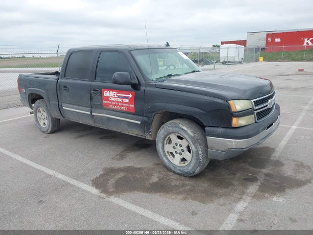 Salvage Chevrolet Silverado 1500 Image