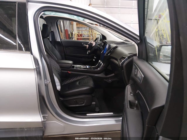 Ford Edge Titanium