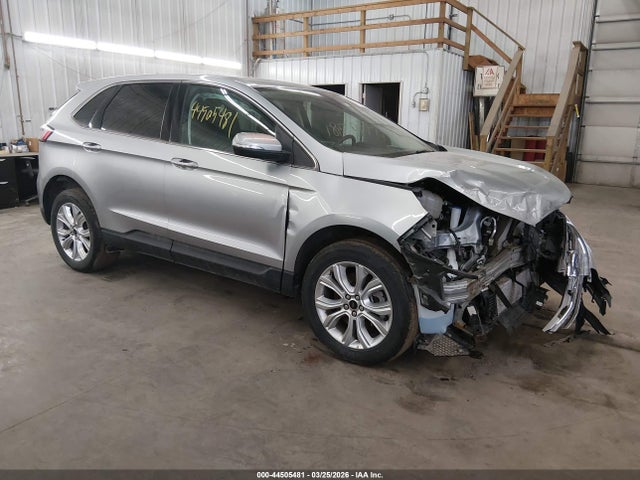 Salvage Ford Edge Image