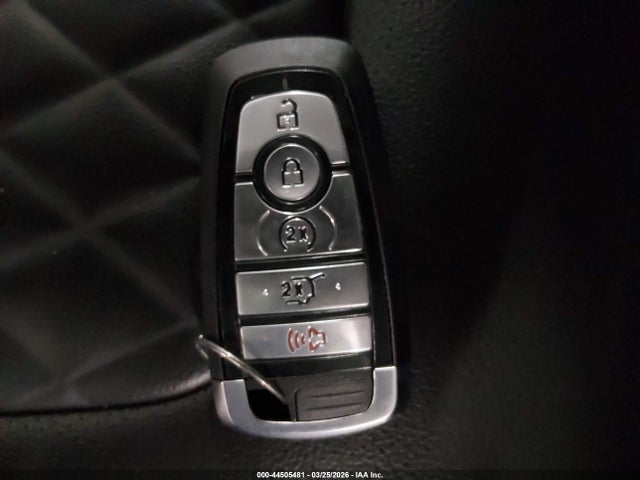 Ford Edge Titanium