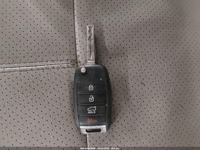 Kia Sedona Lx