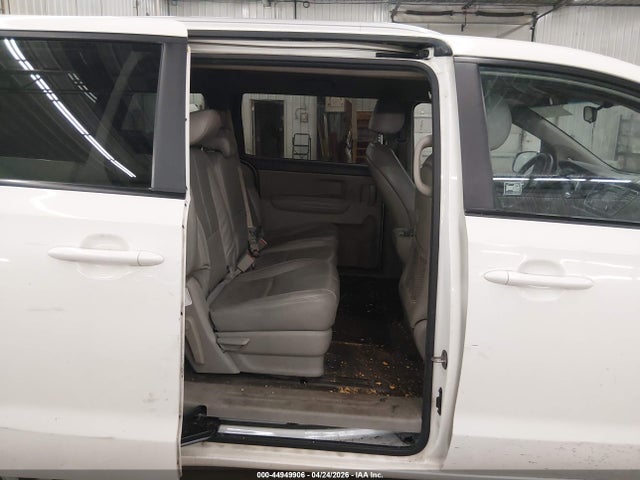 Kia Sedona Lx