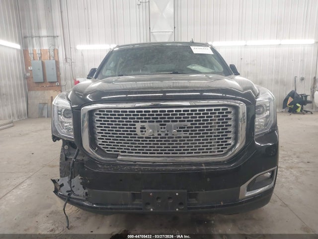 GMC Yukon Denali