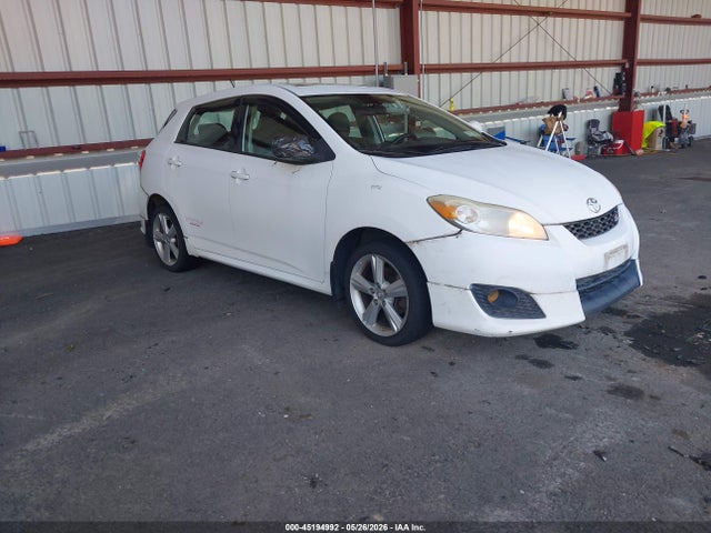 Salvage Toyota Matrix Image