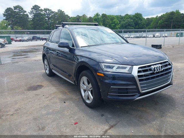 Salvage Audi Q5 Image