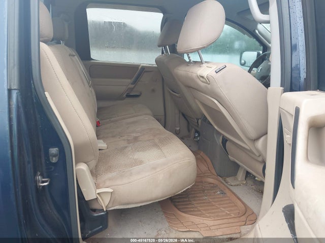 Nissan Titan Se