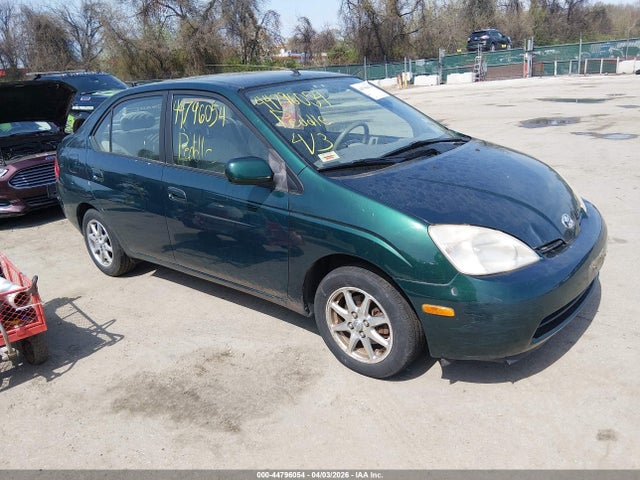 Salvage Toyota Prius Image
