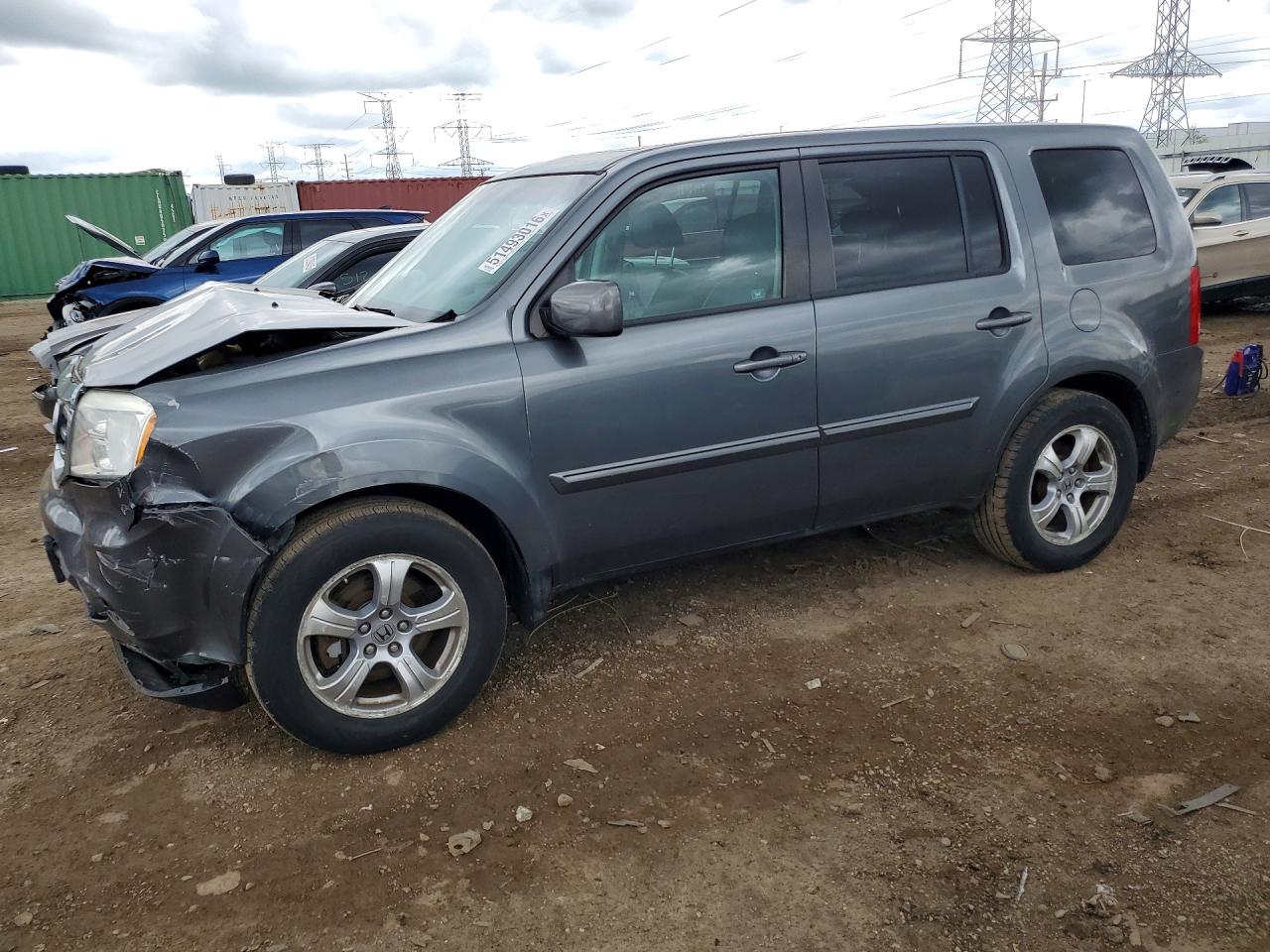Salvage Honda Pilot Image