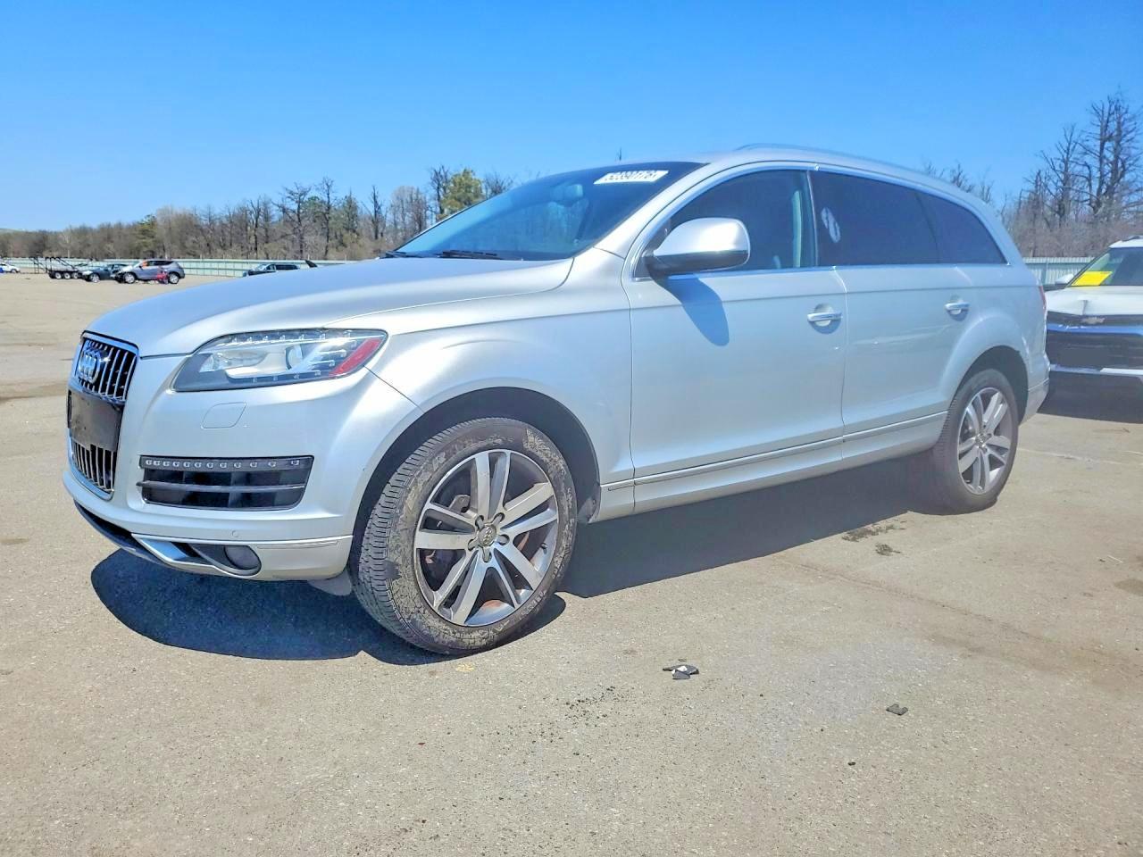 Salvage Audi Q7 Image