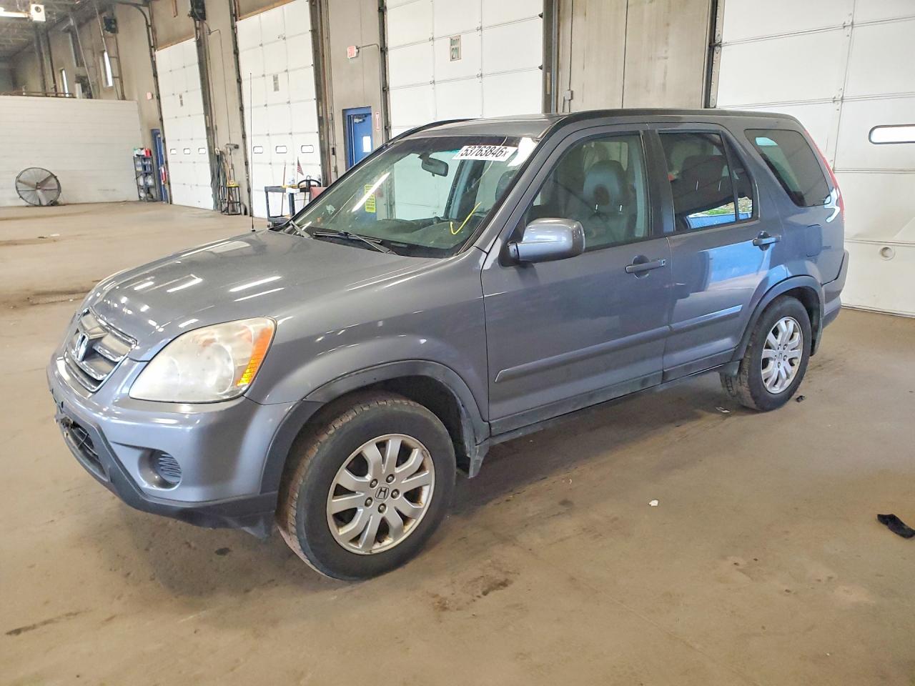 Salvage Honda Crv Image