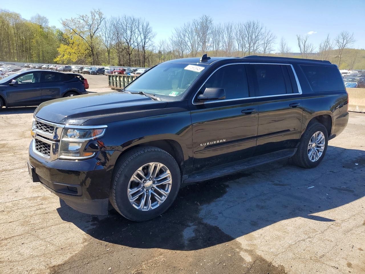 Salvage Chevrolet Suburban Image