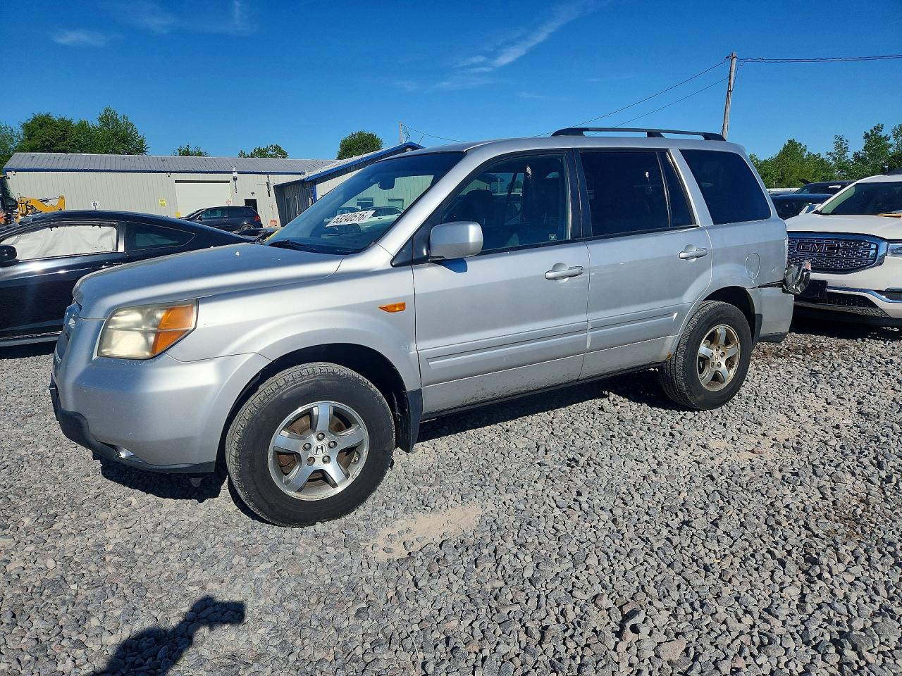 Salvage Honda Pilot Image
