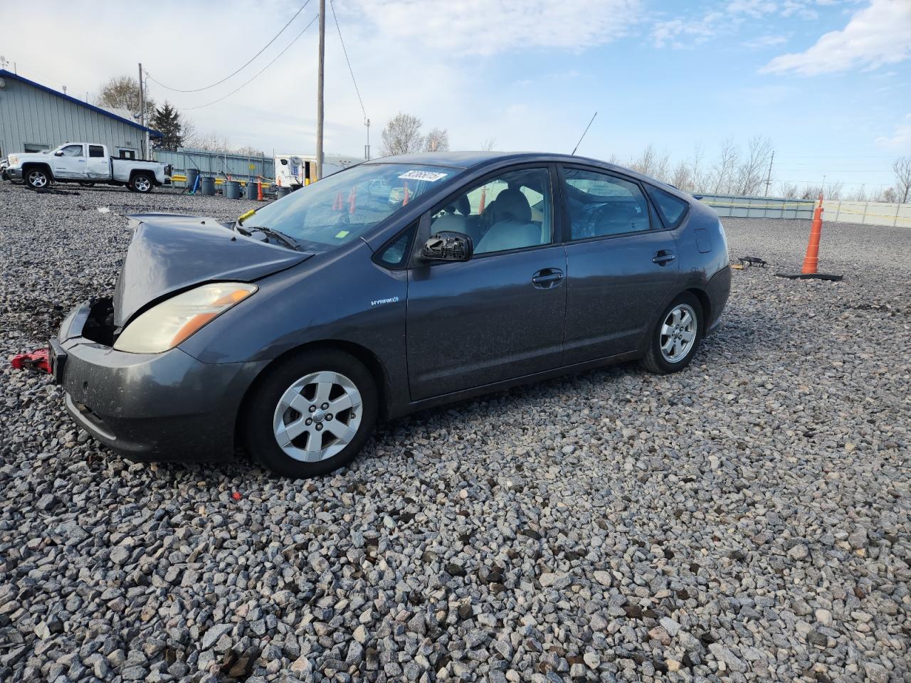 Salvage Toyota Prius Image