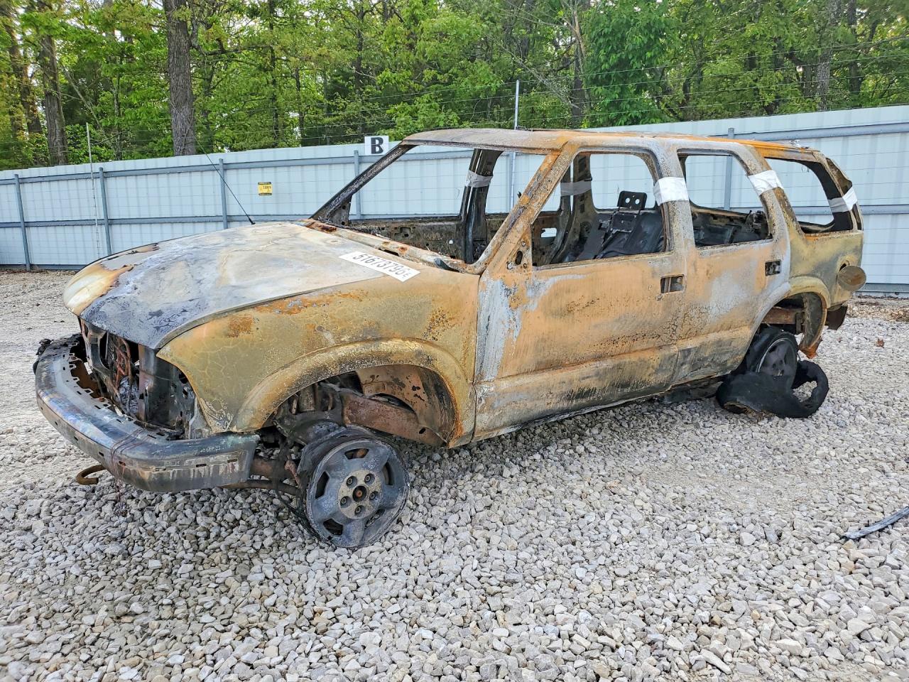 Salvage Chevrolet Blazer Image
