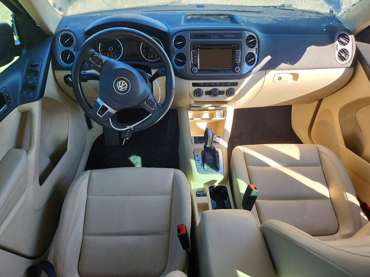 Volkswagen Tiguan S
