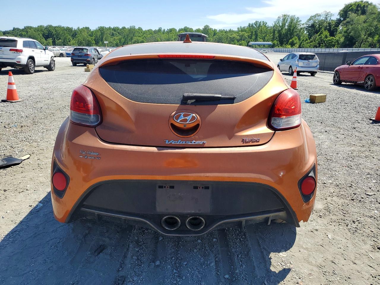 Hyundai VELOSTER Turbo