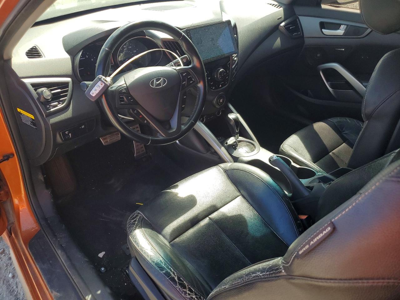 Hyundai VELOSTER Turbo