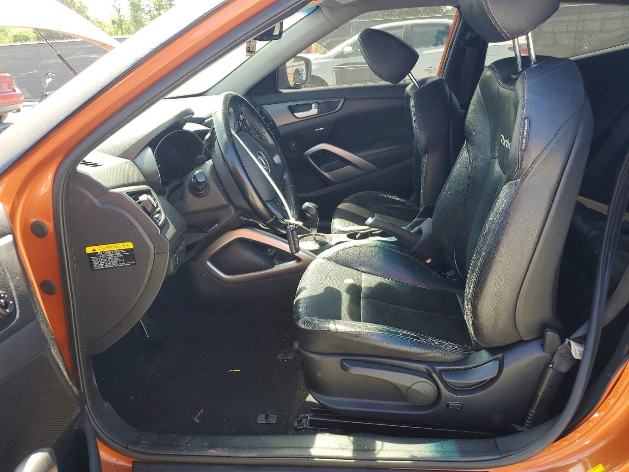Hyundai VELOSTER Turbo