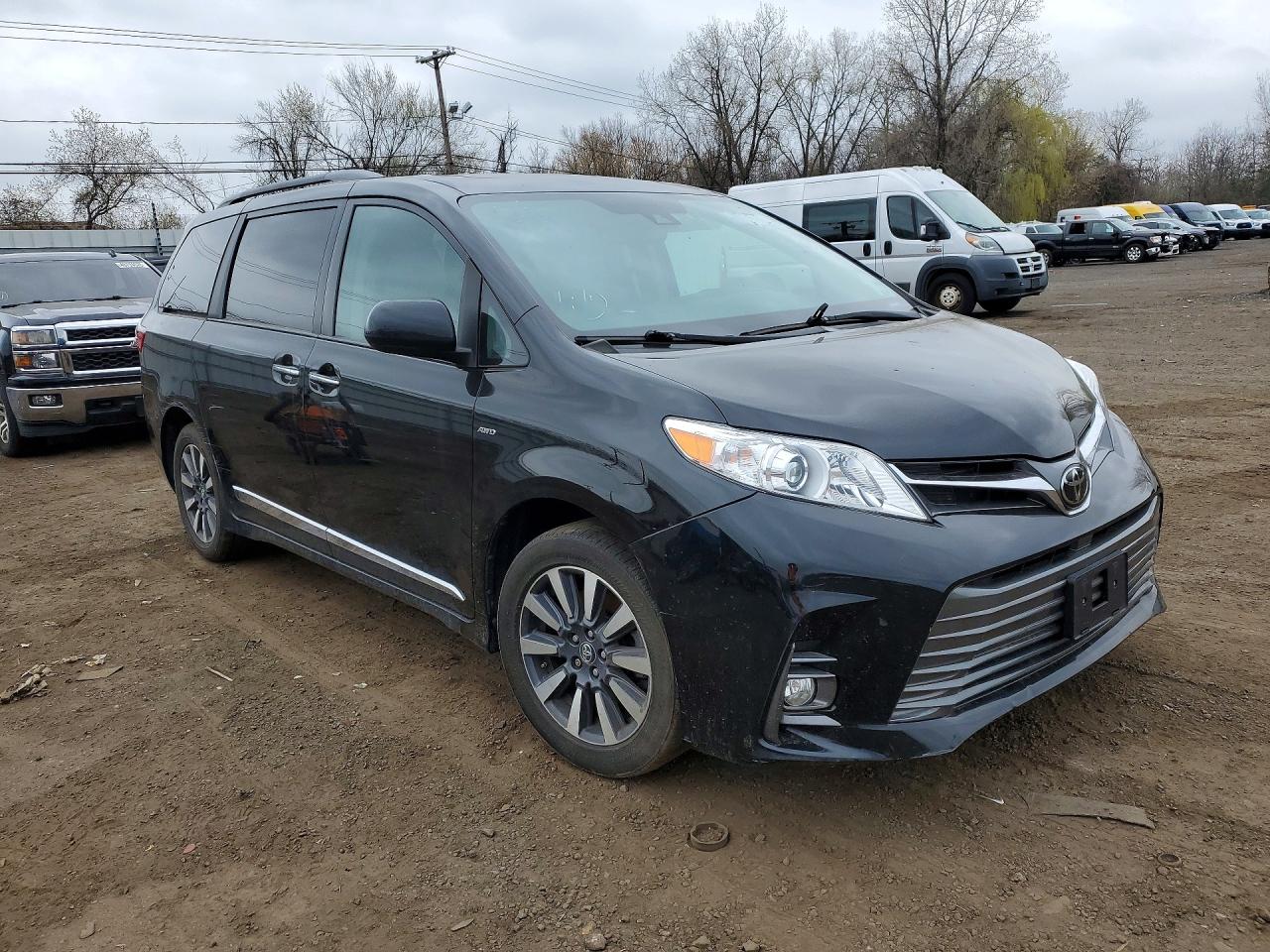 Toyota Sienna Xle 7-passenger