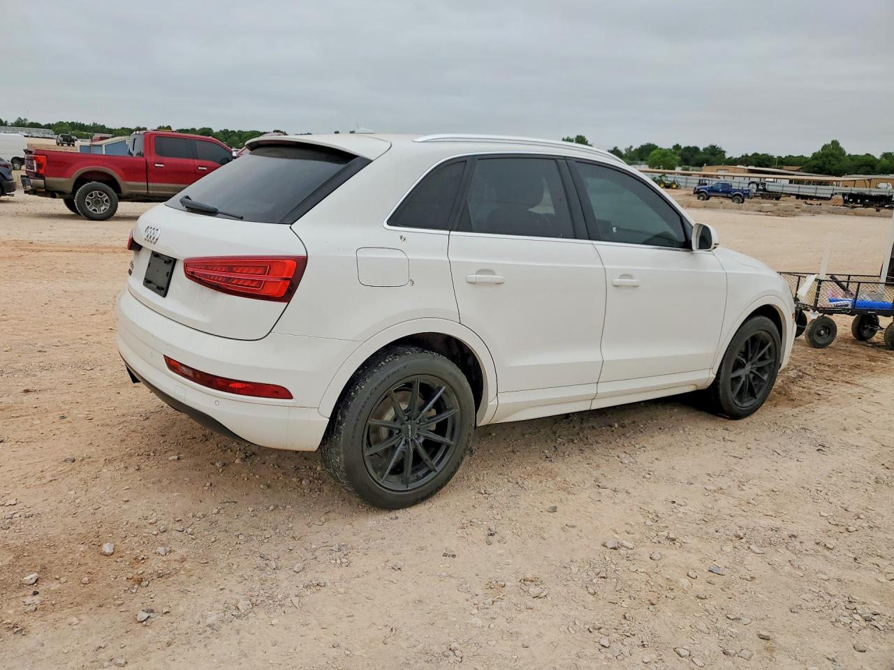 Audi Q3 Premium Plus