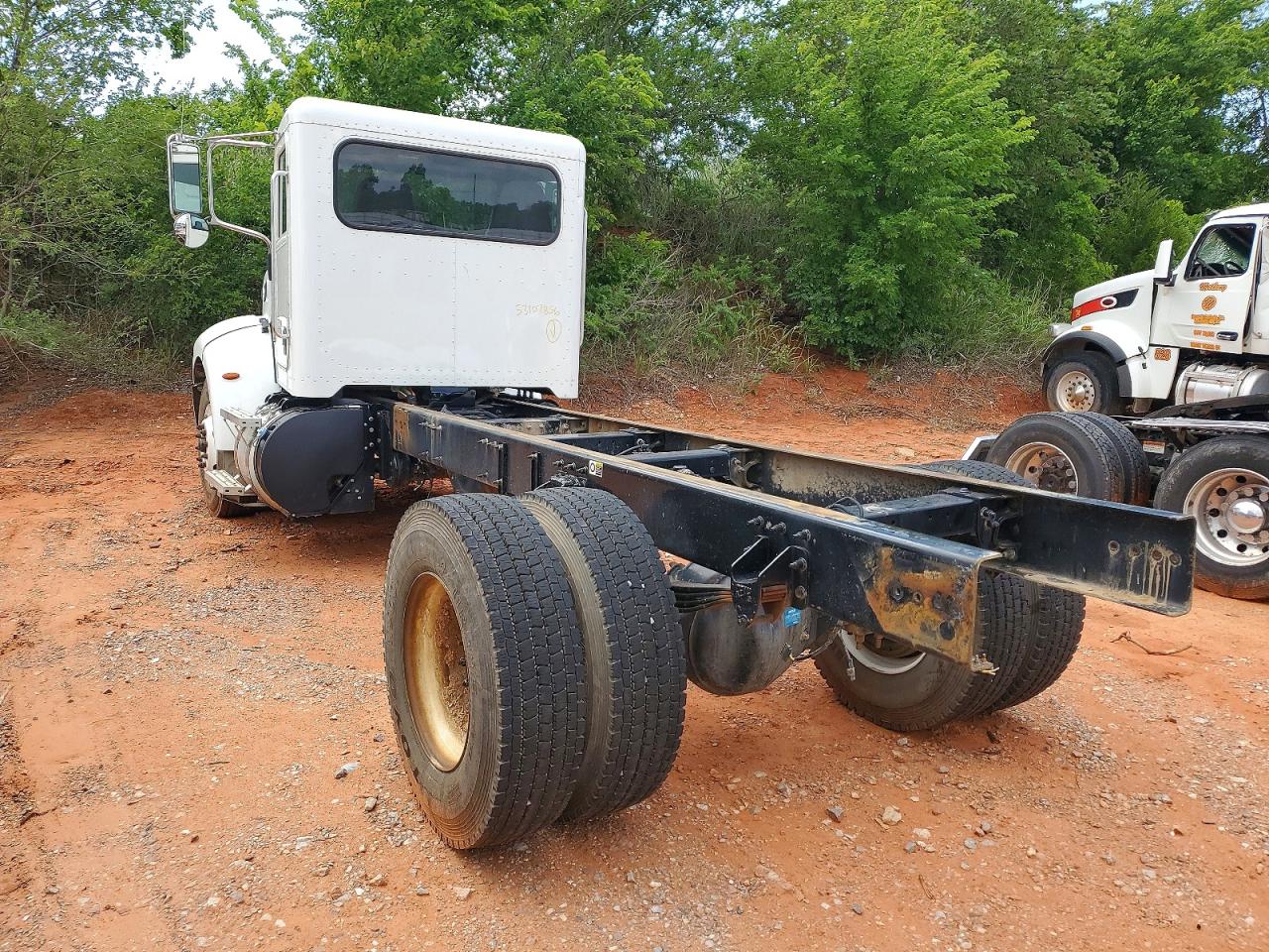 Peterbilt 337