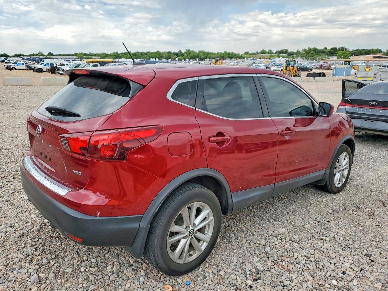 Nissan Rogue S