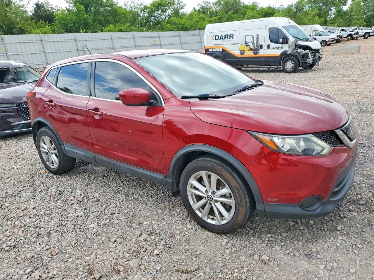 Nissan Rogue S