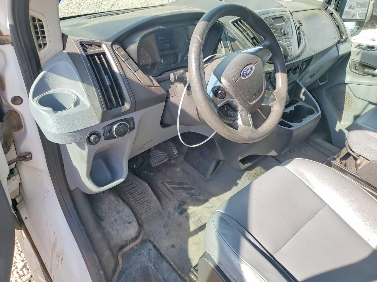 Ford Transit T-150