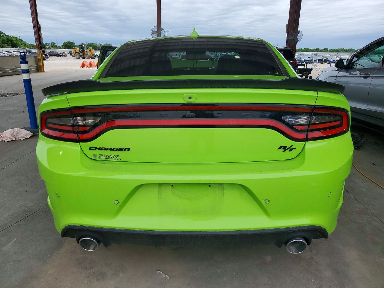 Dodge Charger R