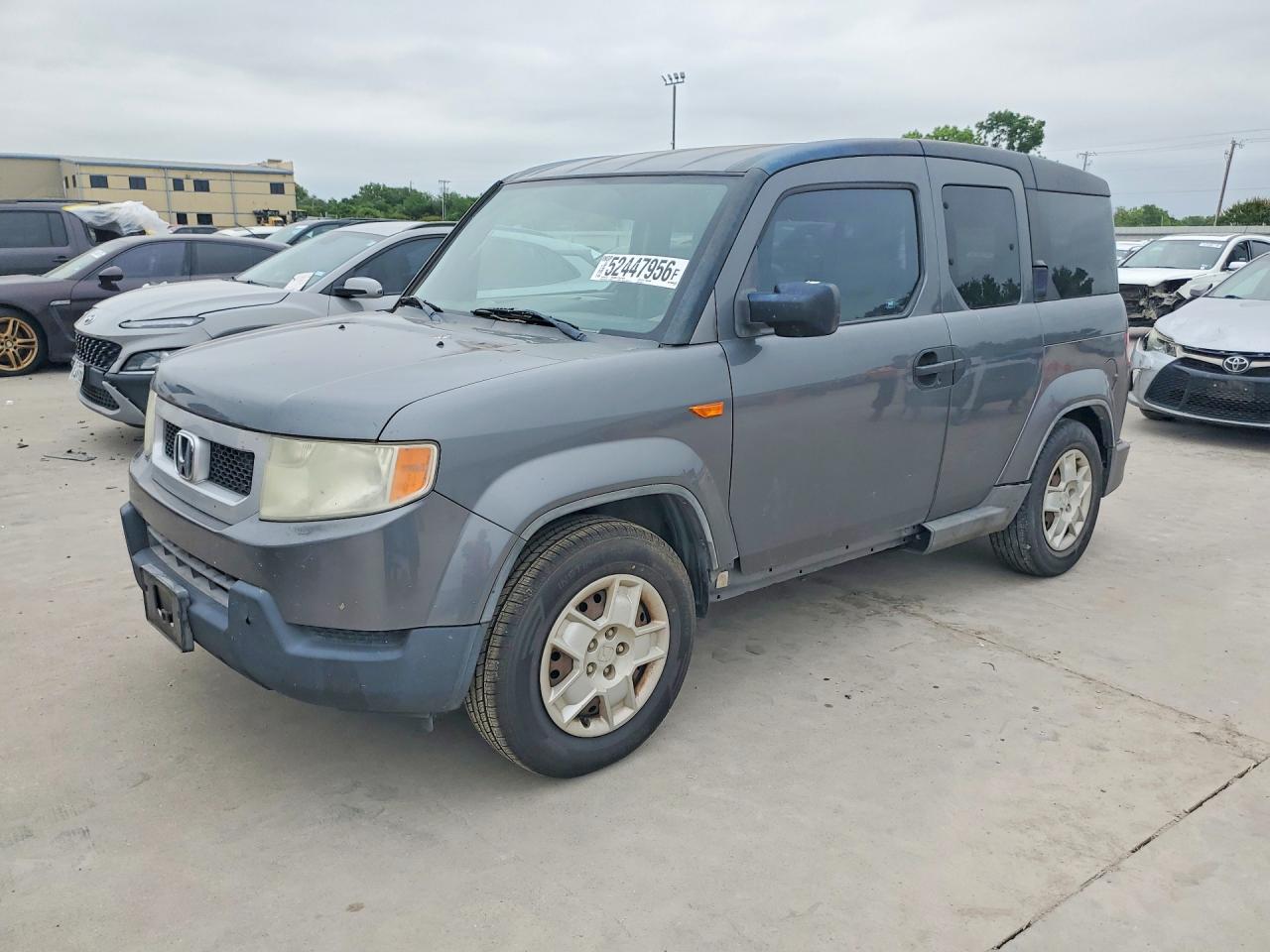 Salvage Honda Element Image